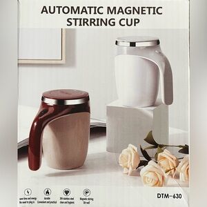 NEW Automatic Magnetic Rechargeable Electric Self Stirring Mug Cup Coffee Tea